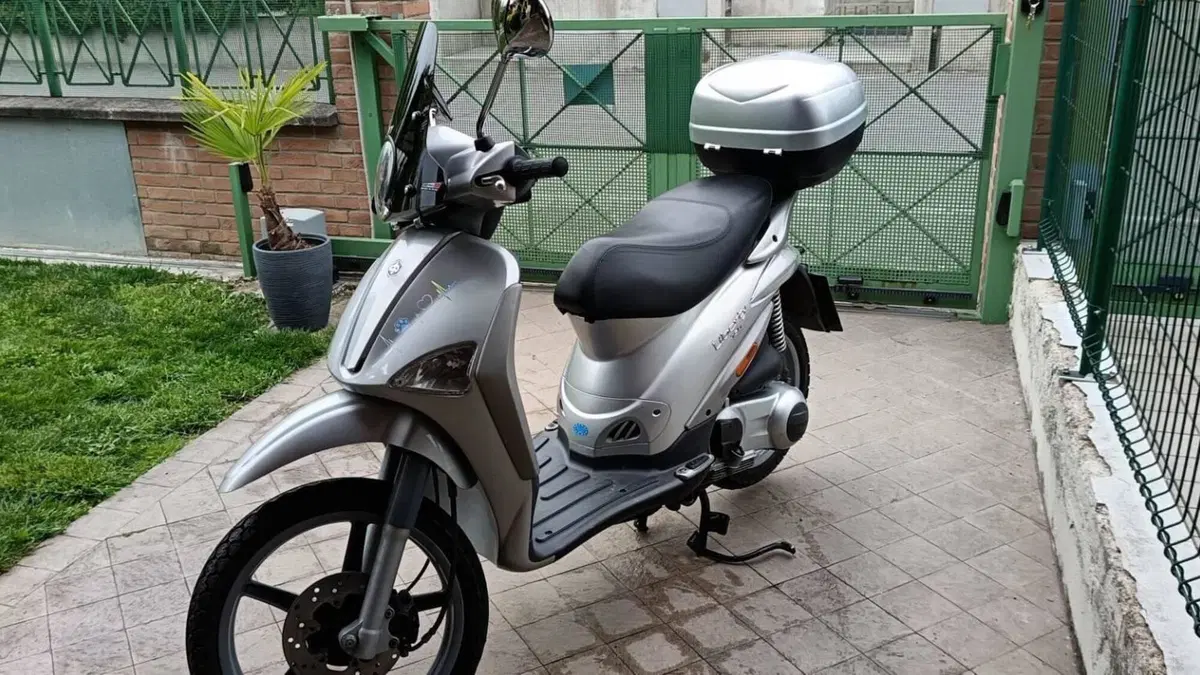 Piaggio Liberty 150 4T (2008 - 13)  (5)
