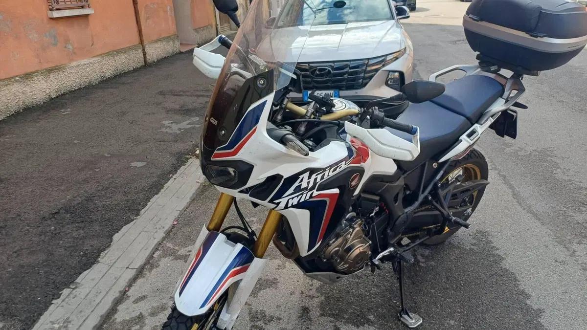 Honda Africa Twin CRF 1000L (2016 - 17)  (5)