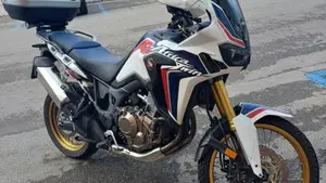 Honda Africa Twin CRF 1000L (2016 - 17)  (11)