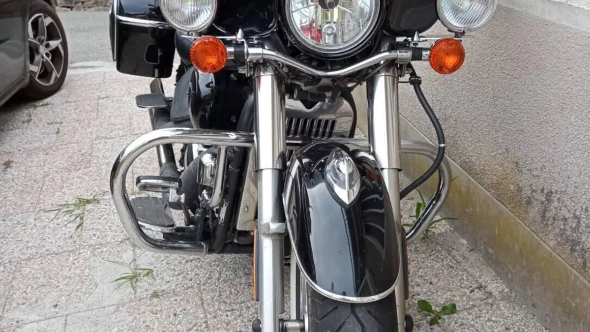 Kawasaki Vulcan VN 900 Classic (2006 - 10)  (4)