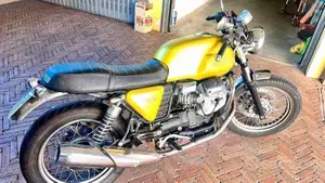 Moto Guzzi V7 Cafè Classic (2009 - 12)  (2)