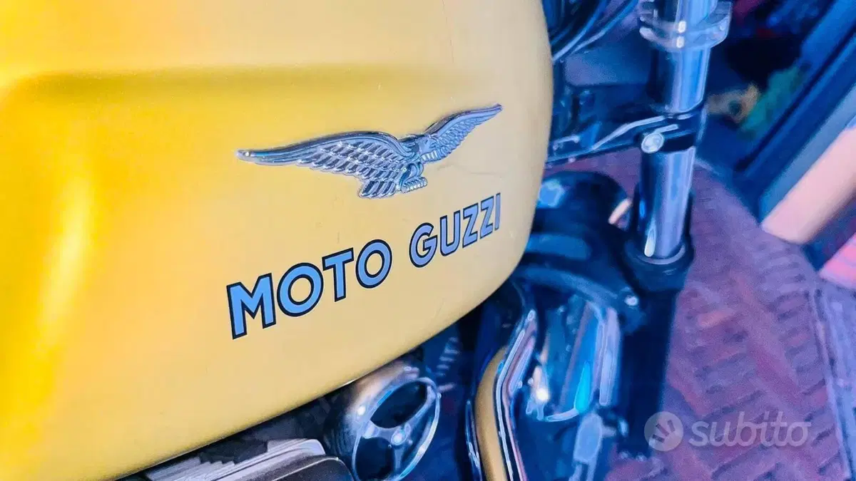 Moto Guzzi V7 Cafè Classic (2009 - 12)  (3)