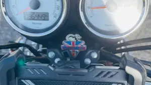 Triumph Thruxton 900 (2004 - 15)  (6)