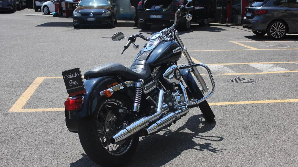 Harley-Davidson 1584 Super Glide Custom (2008 - 13) - FXDC  (4)