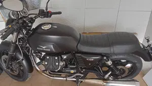 Moto Guzzi V7 Special (2012 - 14)  (7)