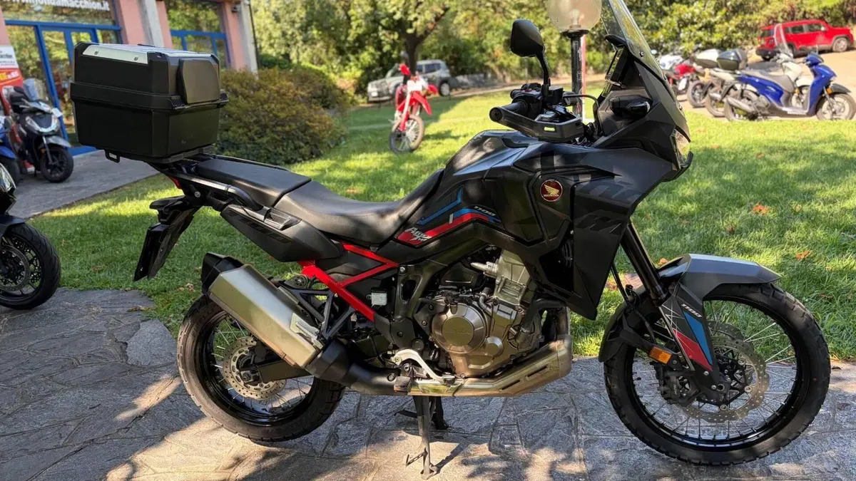 Honda Africa Twin CRF 1100L (2022 - 23)  (5)