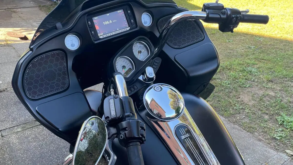 Harley-Davidson 107 Road Glide Special (2017 - 18) - FLTRXS  (11)