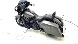 Harley-Davidson 114 Street Glide (2017)  (16)
