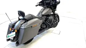 Harley-Davidson 114 Street Glide (2017)  (18)