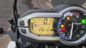 Triumph Tiger 800 XC ABS (2010 - 14)  (4)