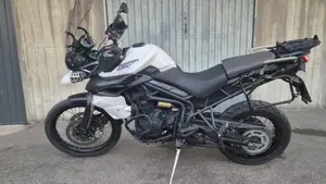 Triumph Tiger 800 XC ABS (2010 - 14)  (2)