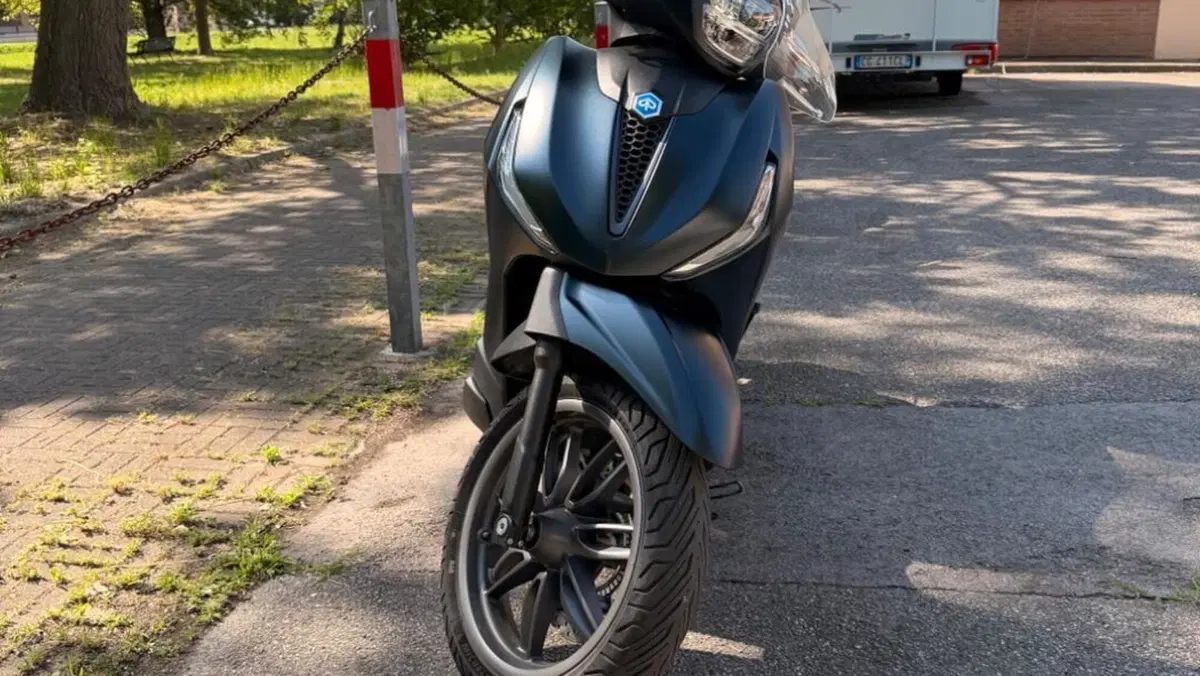 Piaggio Beverly 400 ABS-ASR (2021 - 24)  (9)