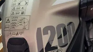 Triumph Tiger 1200 Desert Edition (2020)  (3)
