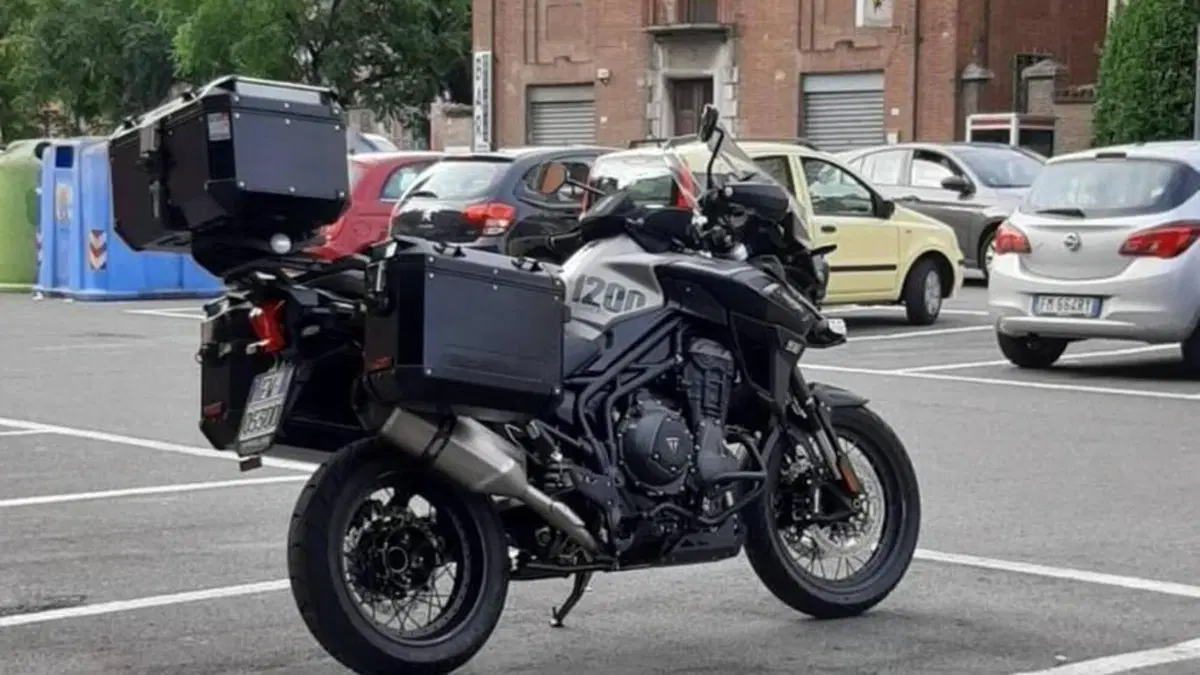 Triumph Tiger 1200 Desert Edition (2020)  (5)