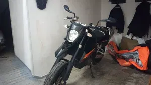 KTM 990 Supermoto (2007 - 10) 