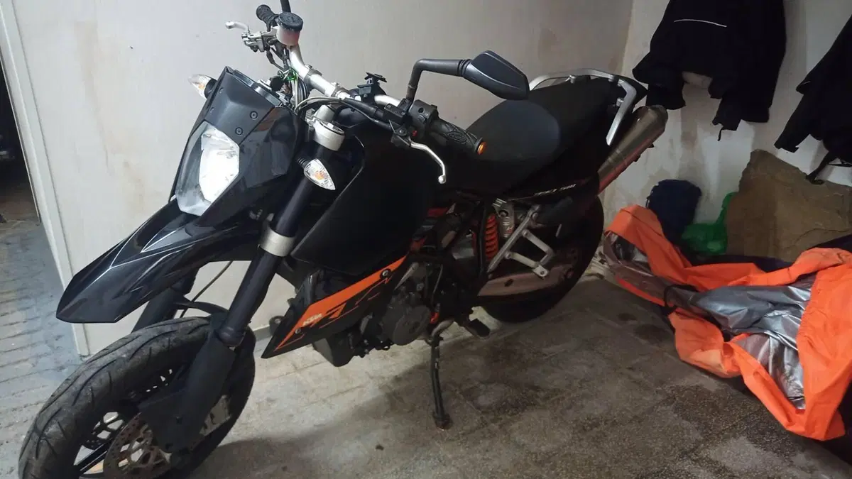 KTM 990 Supermoto (2007 - 10)  (2)