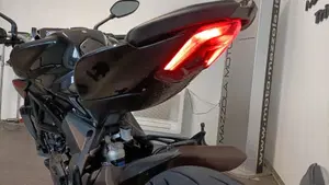 MV Agusta Brutale 800 R (2023 - 25)  (7)