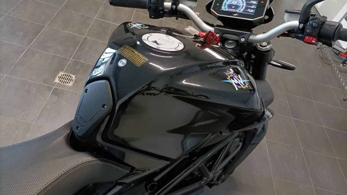 MV Agusta Brutale 800 R (2023 - 25)  (12)