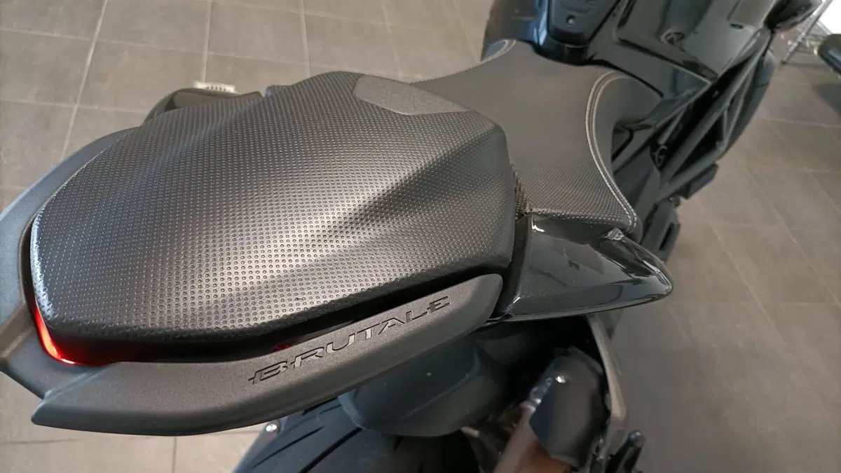 MV Agusta Brutale 800 R (2023 - 25)  (13)