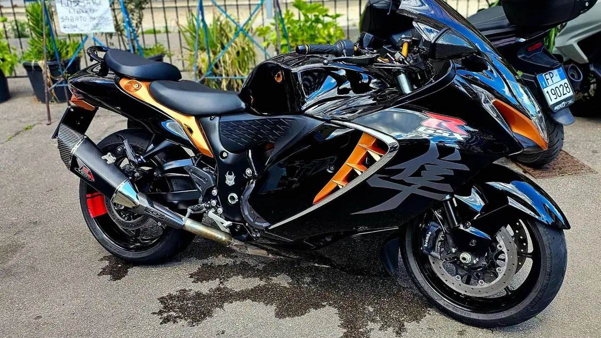 Suzuki GSX 1300 R Hayabusa GP Edition (2022 - 23)  (3)