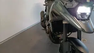 Suzuki V-Strom 1050SE (2025 - 26)  (9)