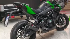 Kawasaki Z 900 (2025 - 26)  (3)
