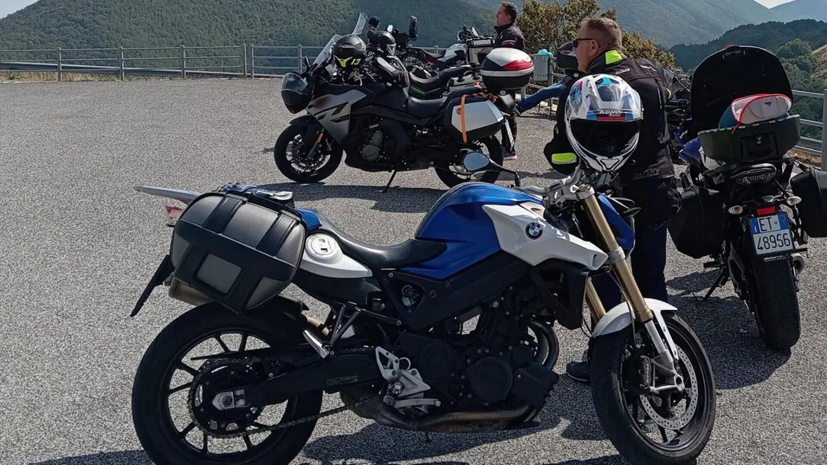 Bmw F 800 R (2015 - 16) 