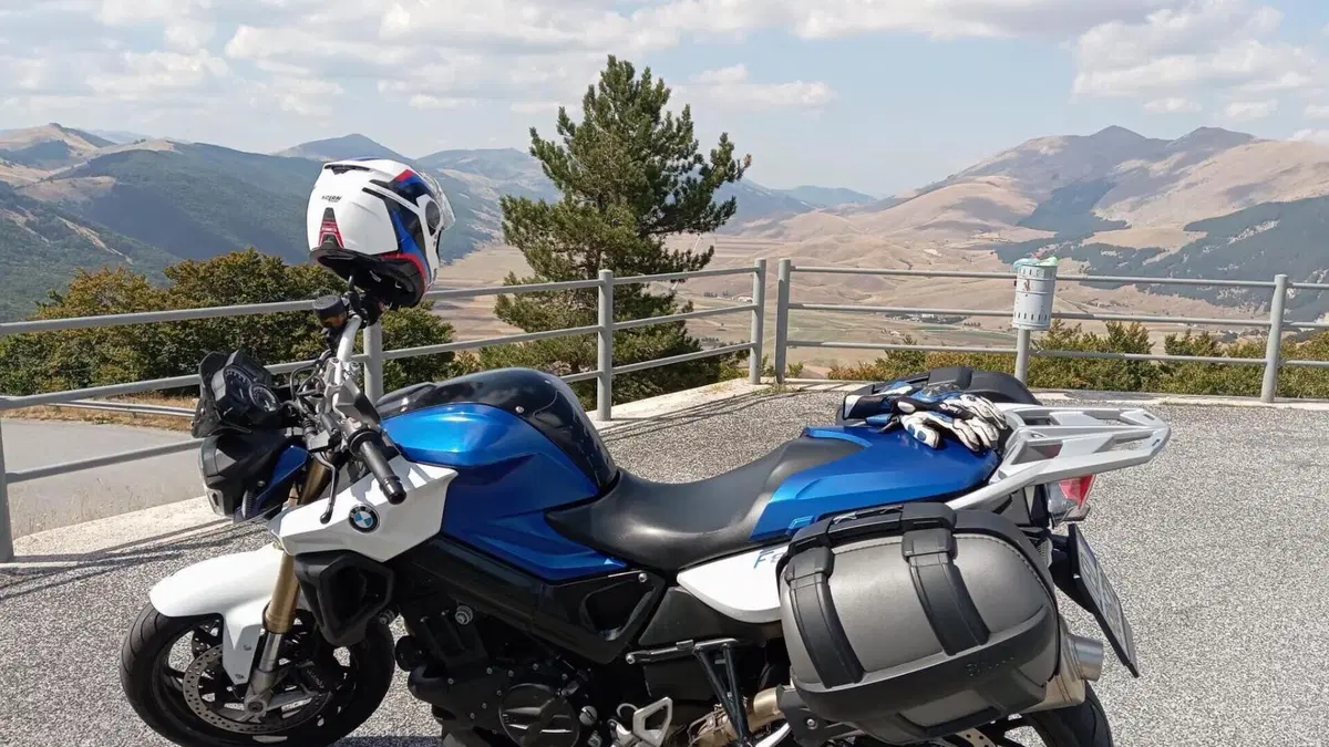 Bmw F 800 R (2015 - 16)  (4)