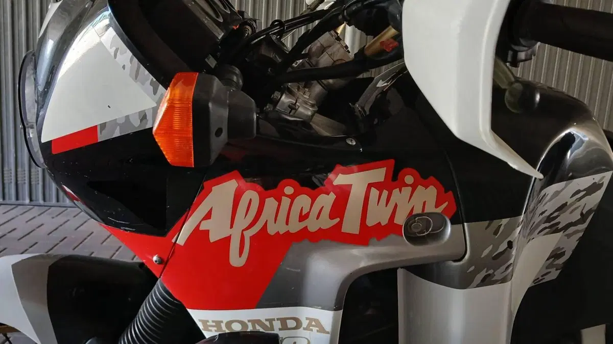 Honda Africa Twin XRV 750 (1992)  (3)