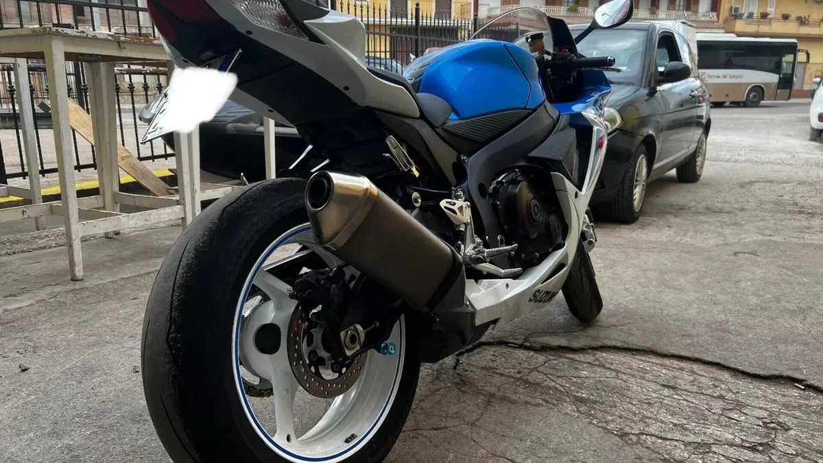 Suzuki GSX R 600 (2011 - 16)  (5)