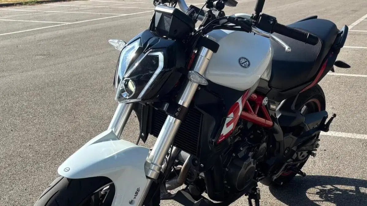 Benelli BN 302 S (2019 - 20)  (3)