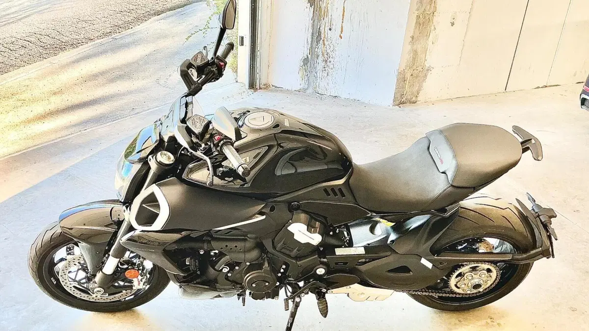 Ducati Diavel V4 (2023 - 26)  (4)