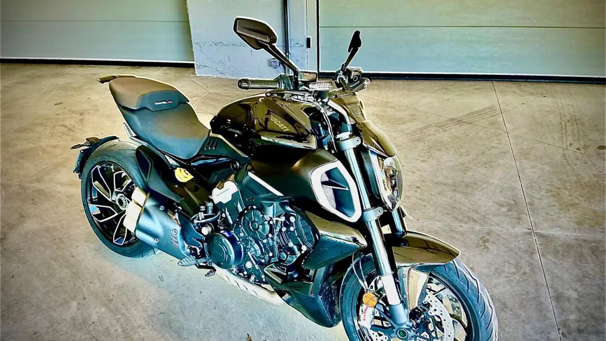 Ducati Diavel V4 (2023 - 26)  (8)