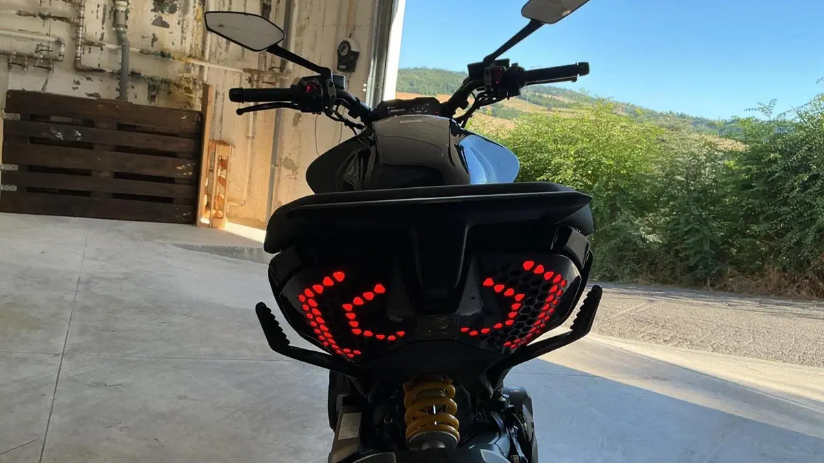Ducati Diavel V4 (2023 - 26)  (9)