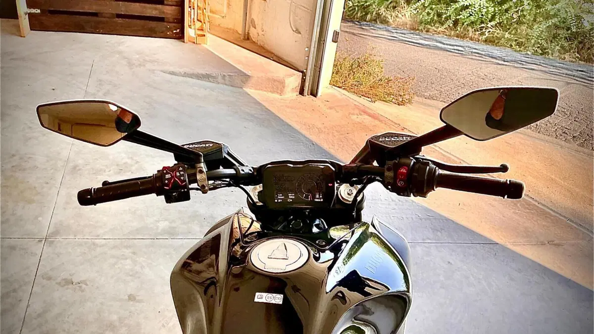 Ducati Diavel V4 (2023 - 26)  (11)