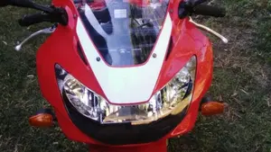 Honda CBR 900 RR Fireblade (2000 - 01)  (6)