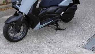 Yamaha X-Max 300 Tech Max (2025 - 26)