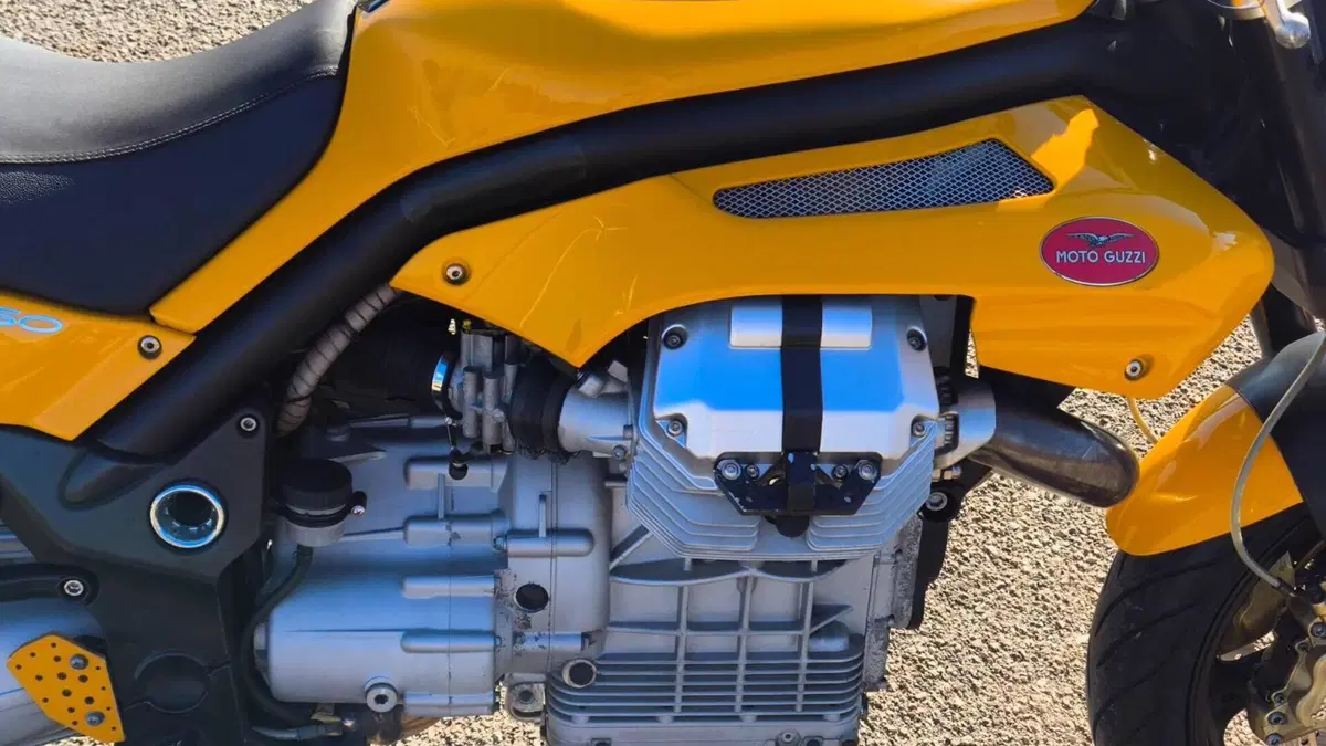 Moto Guzzi Griso 850  (3)