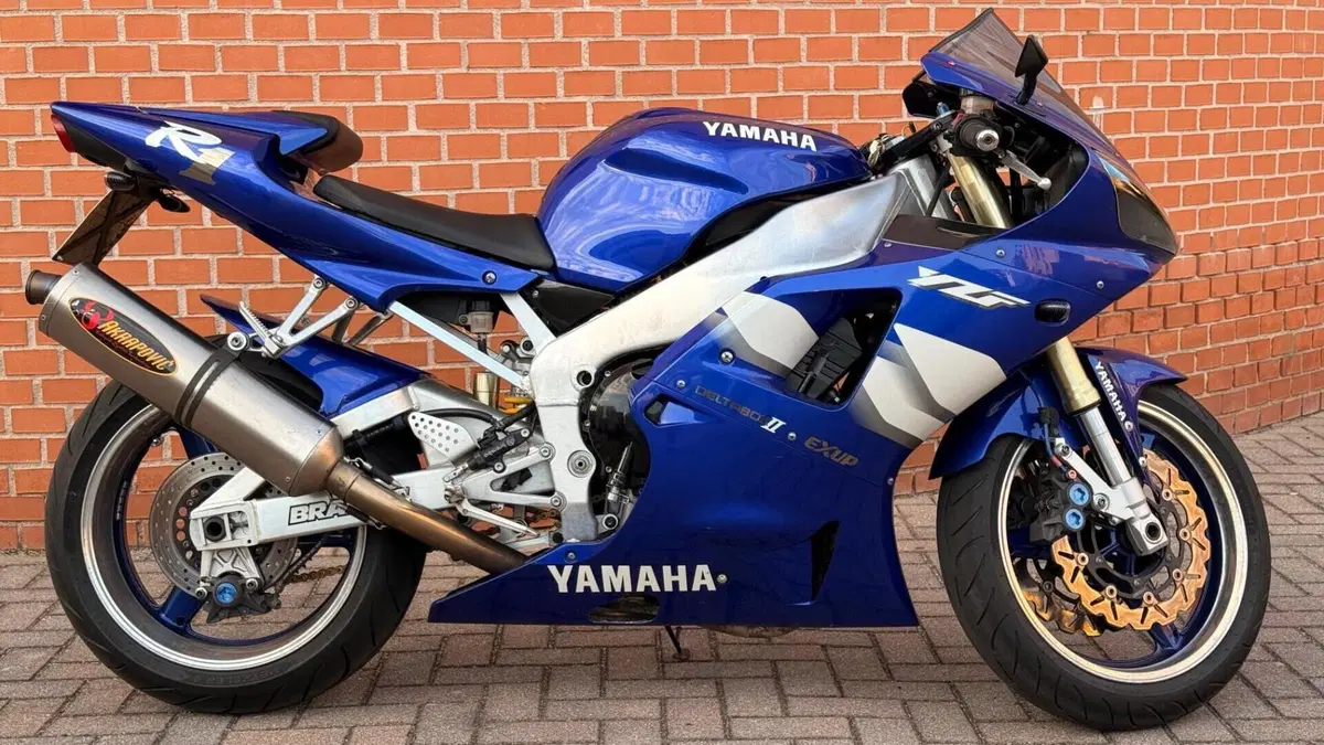 Yamaha YZF R1 (2000 - 01) 