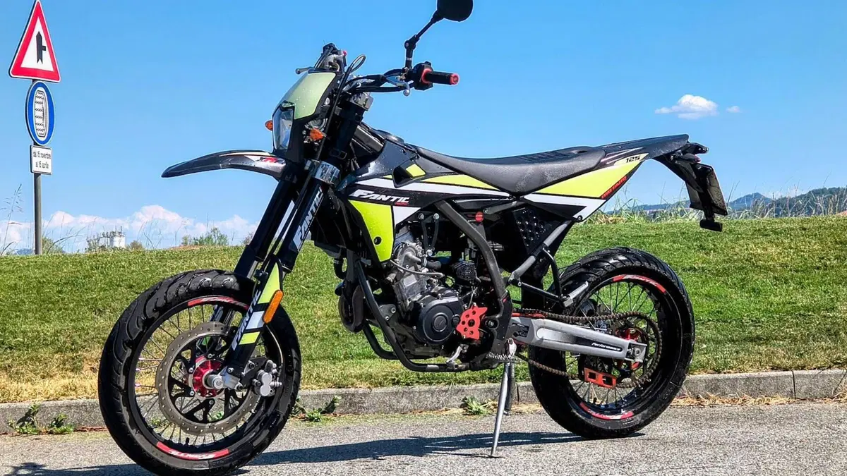 Fantic Motor XMF 125 Motard Performance 4T (2023 - 24) 