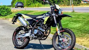 Fantic Motor XMF 125 Motard Performance 4T (2023 - 24)  (4)