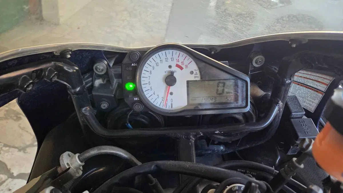 Suzuki GSX R 750 (1999 - 03)  (14)
