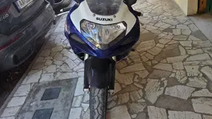 Suzuki GSX R 750 (1999 - 03)  (15)