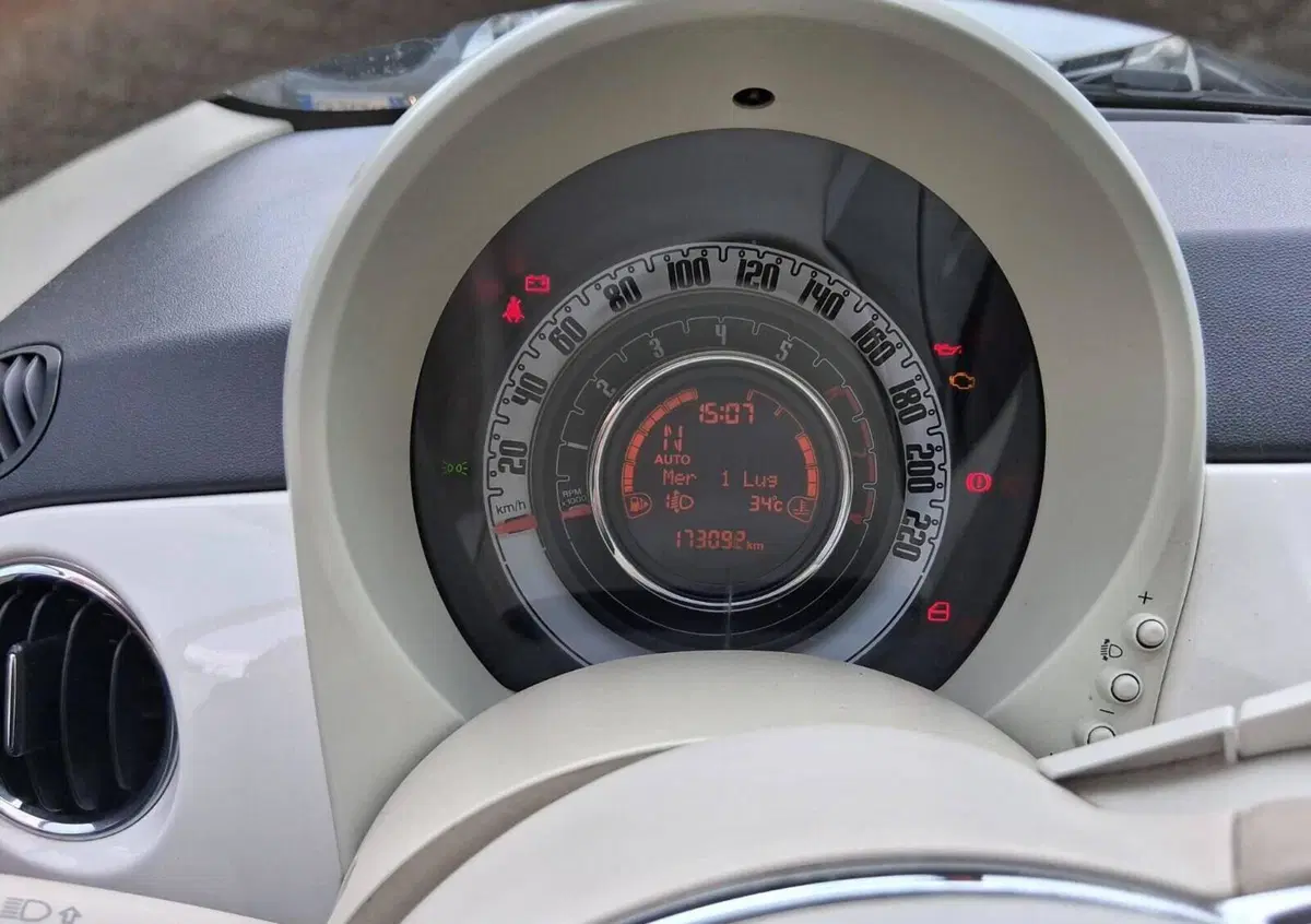 Fiat 500C Cabrio 1.2 Lounge (9)