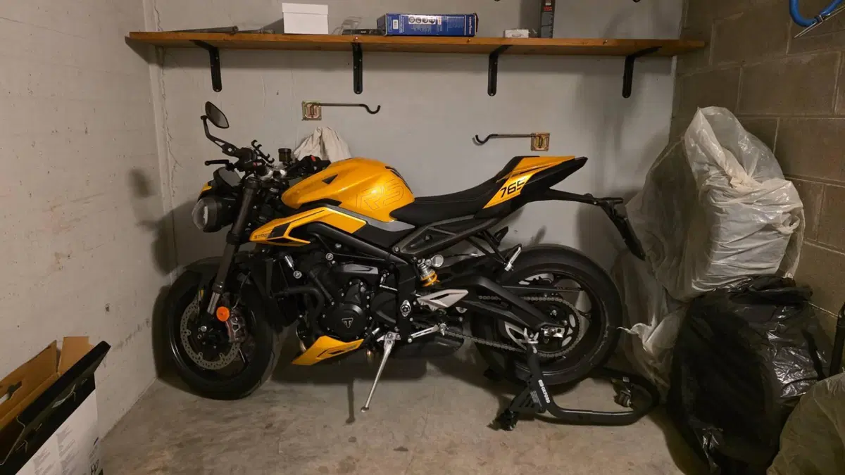 Triumph Street Triple 765 RS (2023 - 26)  (3)