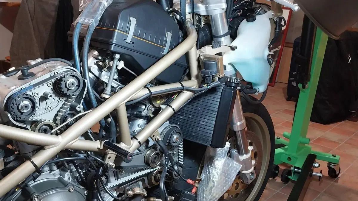 Ducati ST4 (1999 - 02)  (6)