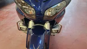 Honda GL 1800 Gold Wing (2012 - 17)  (2)