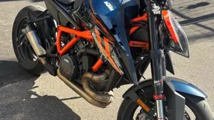 KTM 1290 Super Duke R (2022 - 23)  (4)
