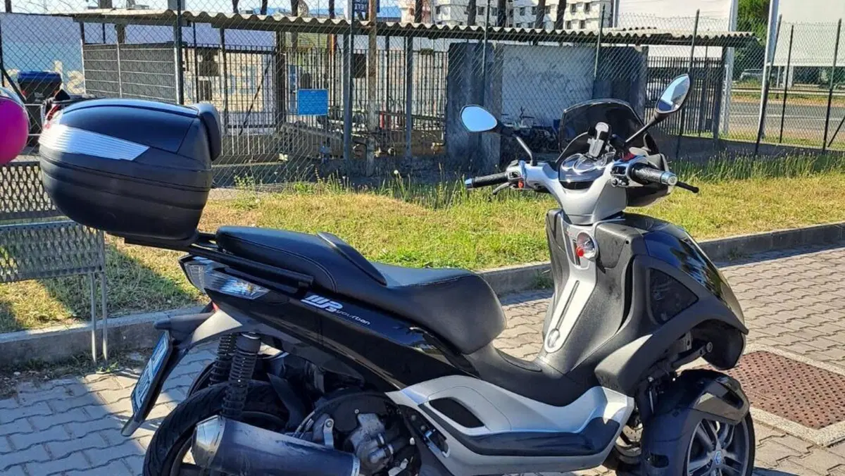 Piaggio Mp3 300 ie Yourban LT (2011 - 16)  (3)