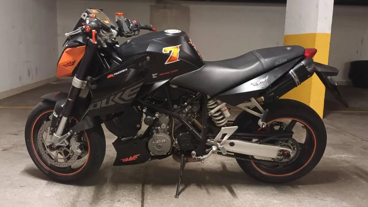 KTM 990 Super Duke (2005 - 07)  (2)